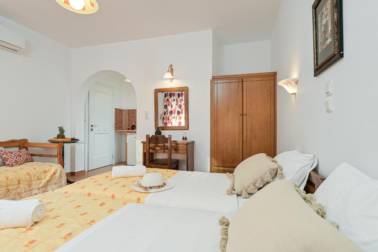 Alykes Studios & Suites Агиос Прокопиос Екстериор снимка