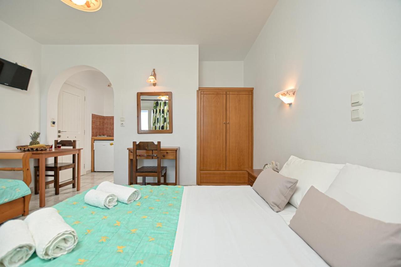 Alykes Studios & Suites Агиос Прокопиос Екстериор снимка