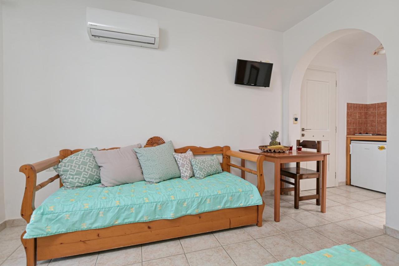Alykes Studios & Suites Агиос Прокопиос Екстериор снимка